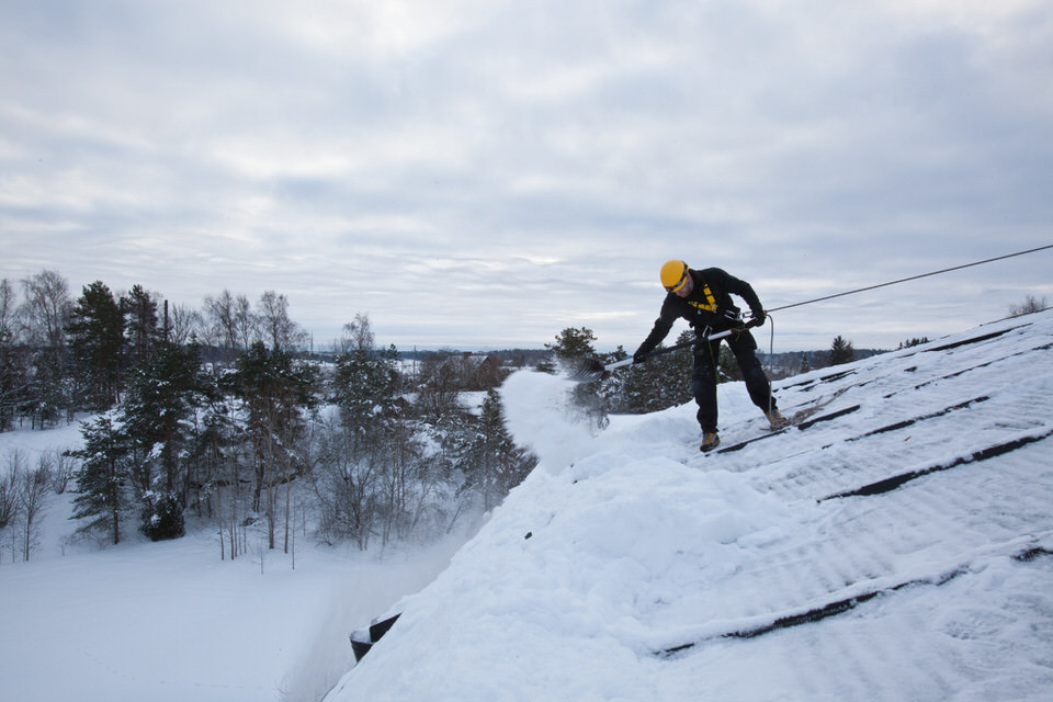 Snöskottning & Snöröjning Tak